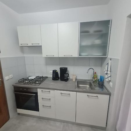 Apartment Anton Pinezići Extérieur photo