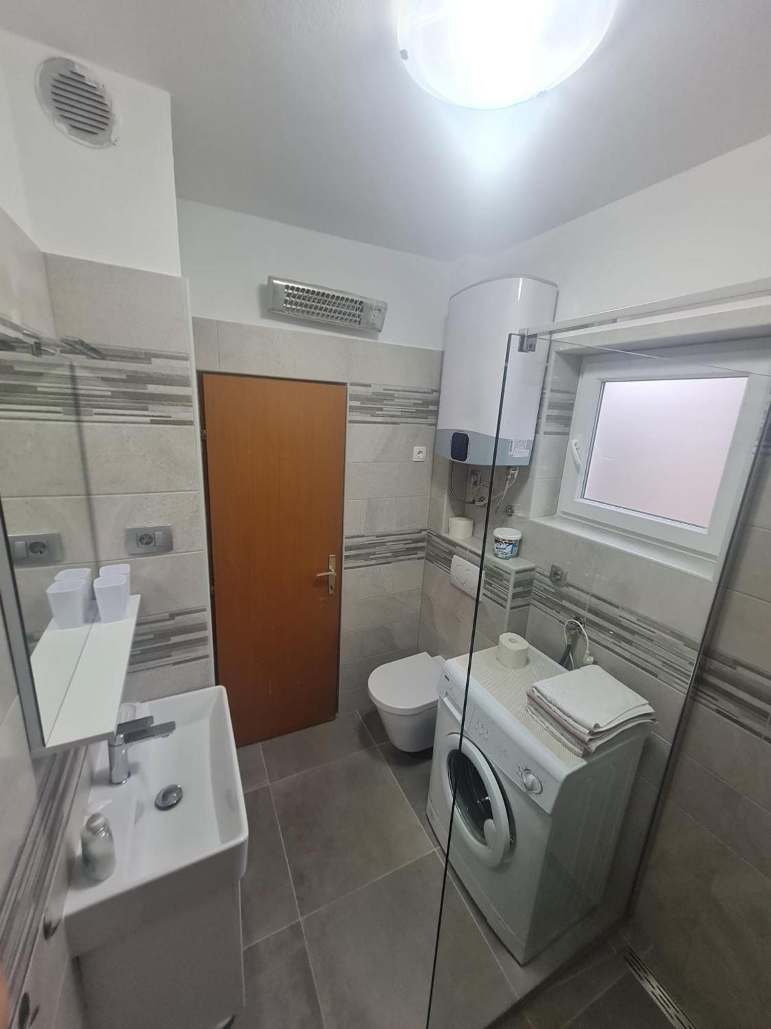 Apartment Anton Pinezići Extérieur photo